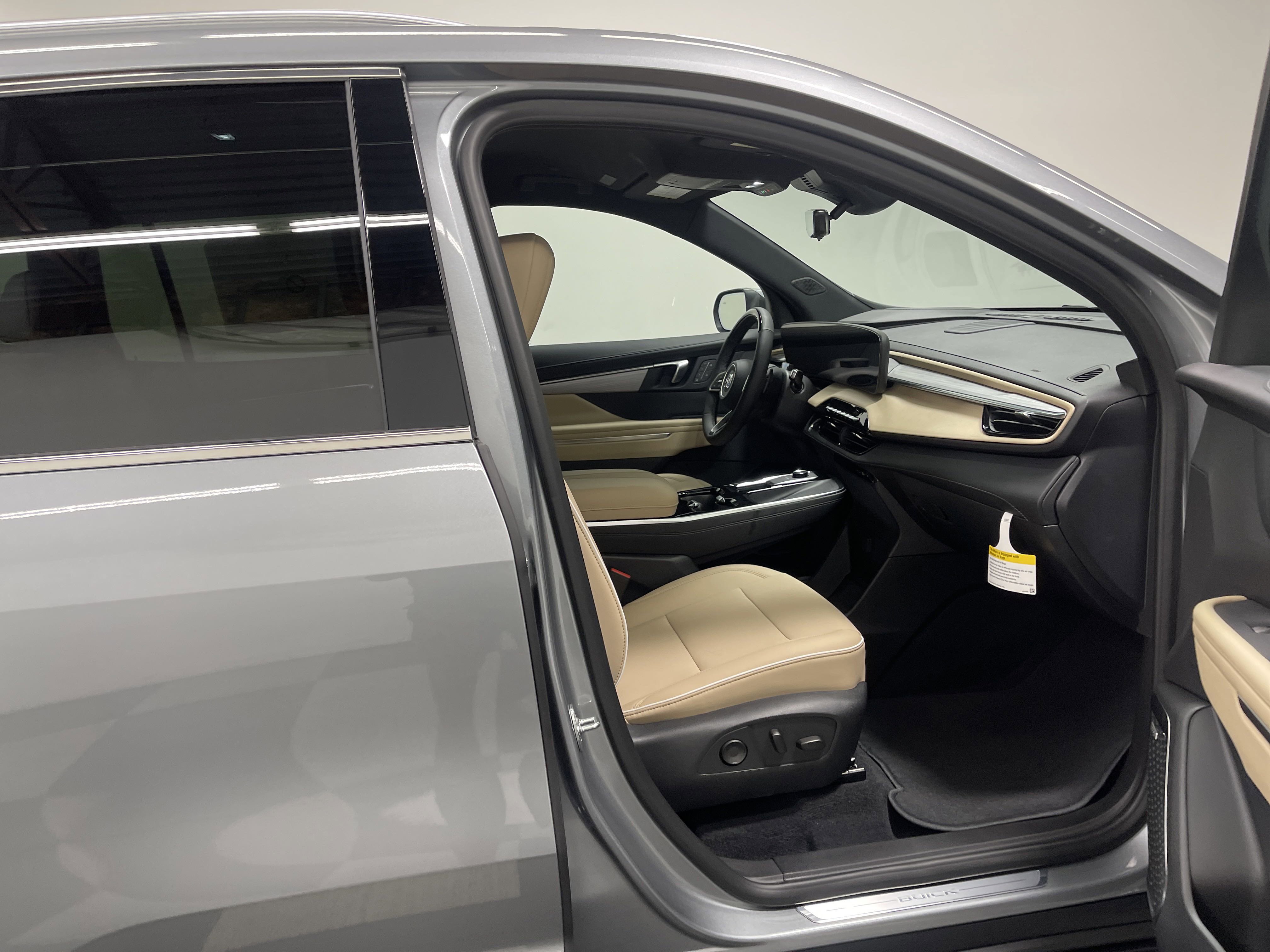 Used 2026 Buick Enclave Preferred w/ Super Cruise Package image 26