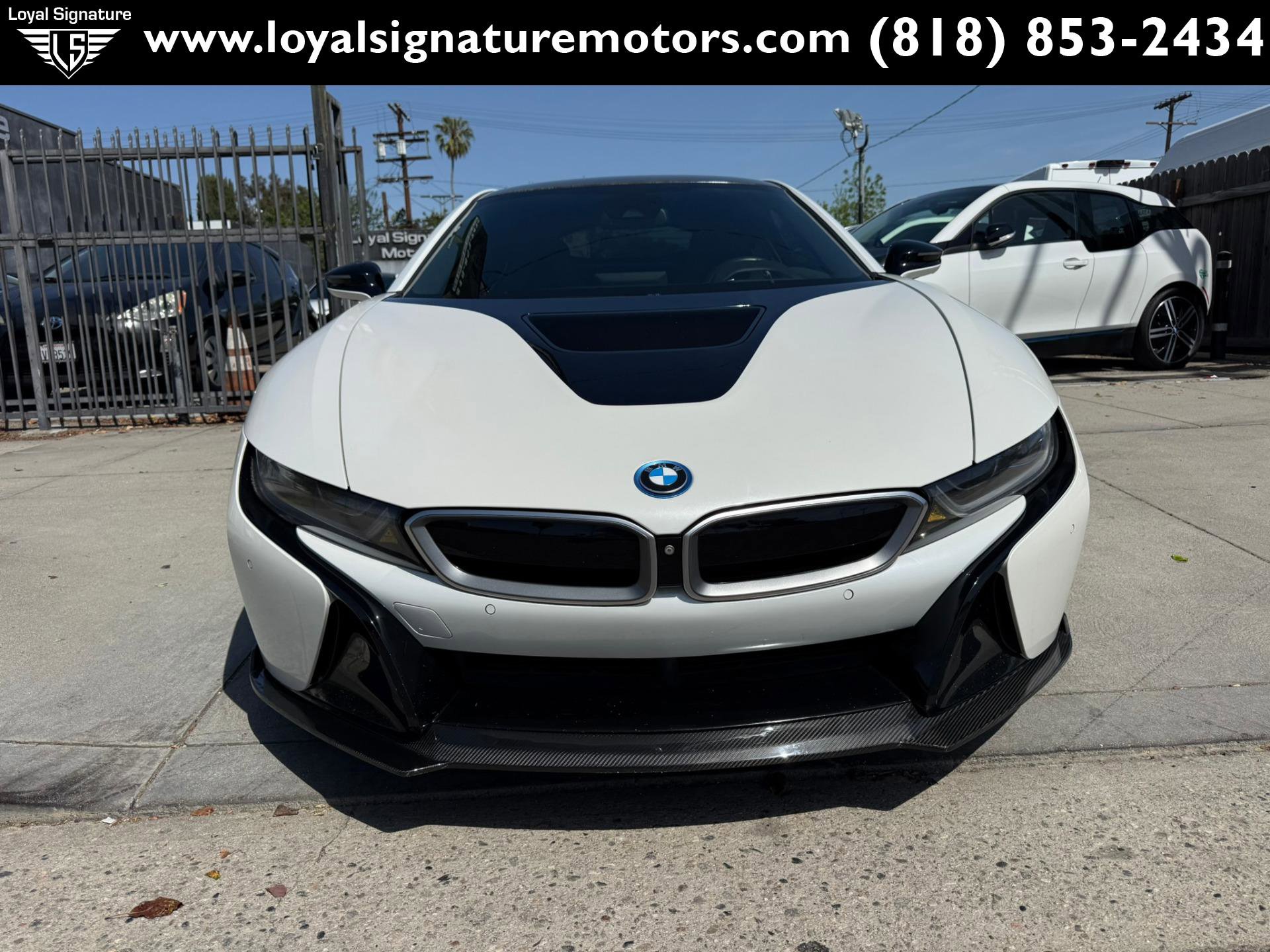 Used 2016 BMW i8 image 2