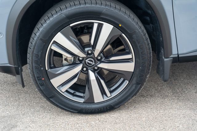 Used 2022 Nissan Rogue Platinum w/ Head-Up Display Package image 10