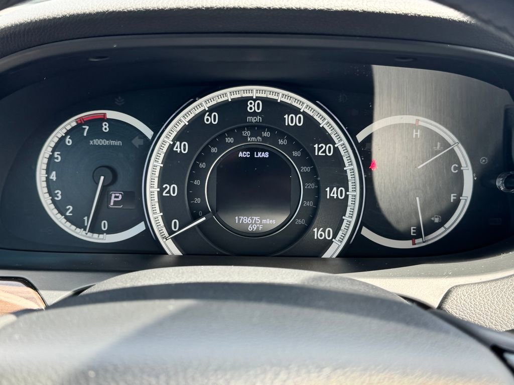 Used 2016 Honda Accord Touring image 22