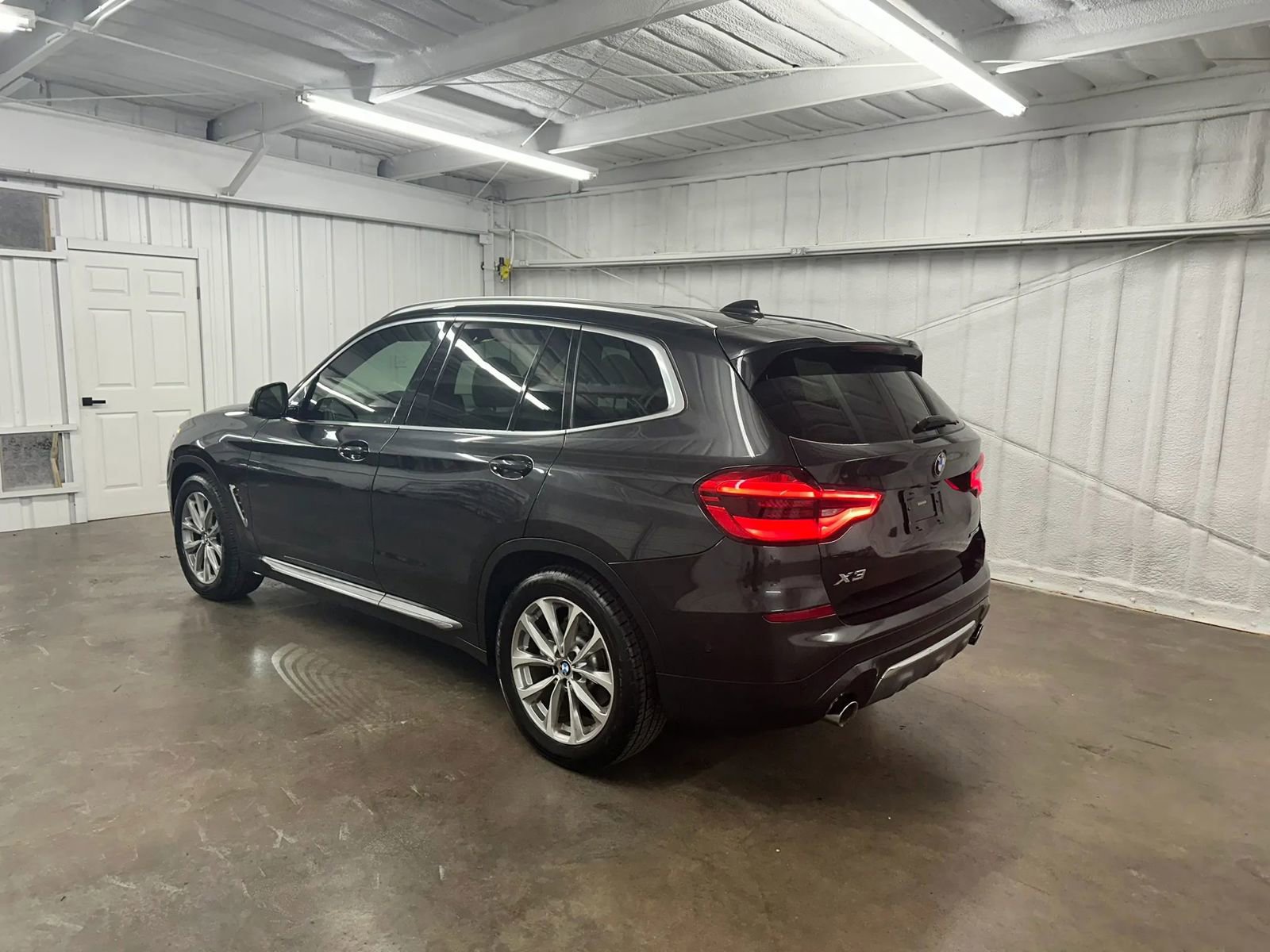 Used 2019 BMW X3 xDrive30i w/ Executive Package AWD/4WD image 7