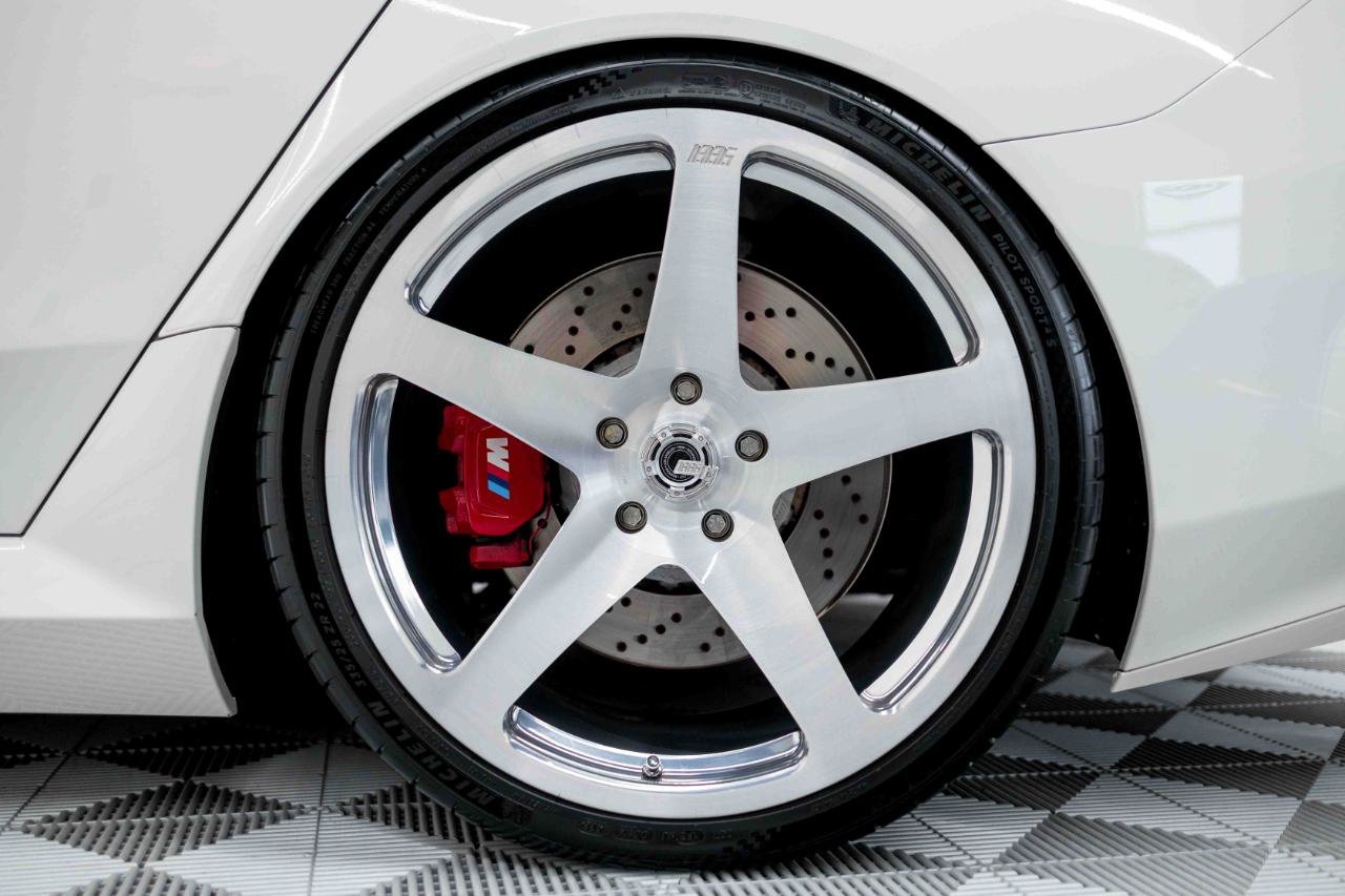 Used 2025 BMW M5 w/ Carbon Package AWD/4WD image 37