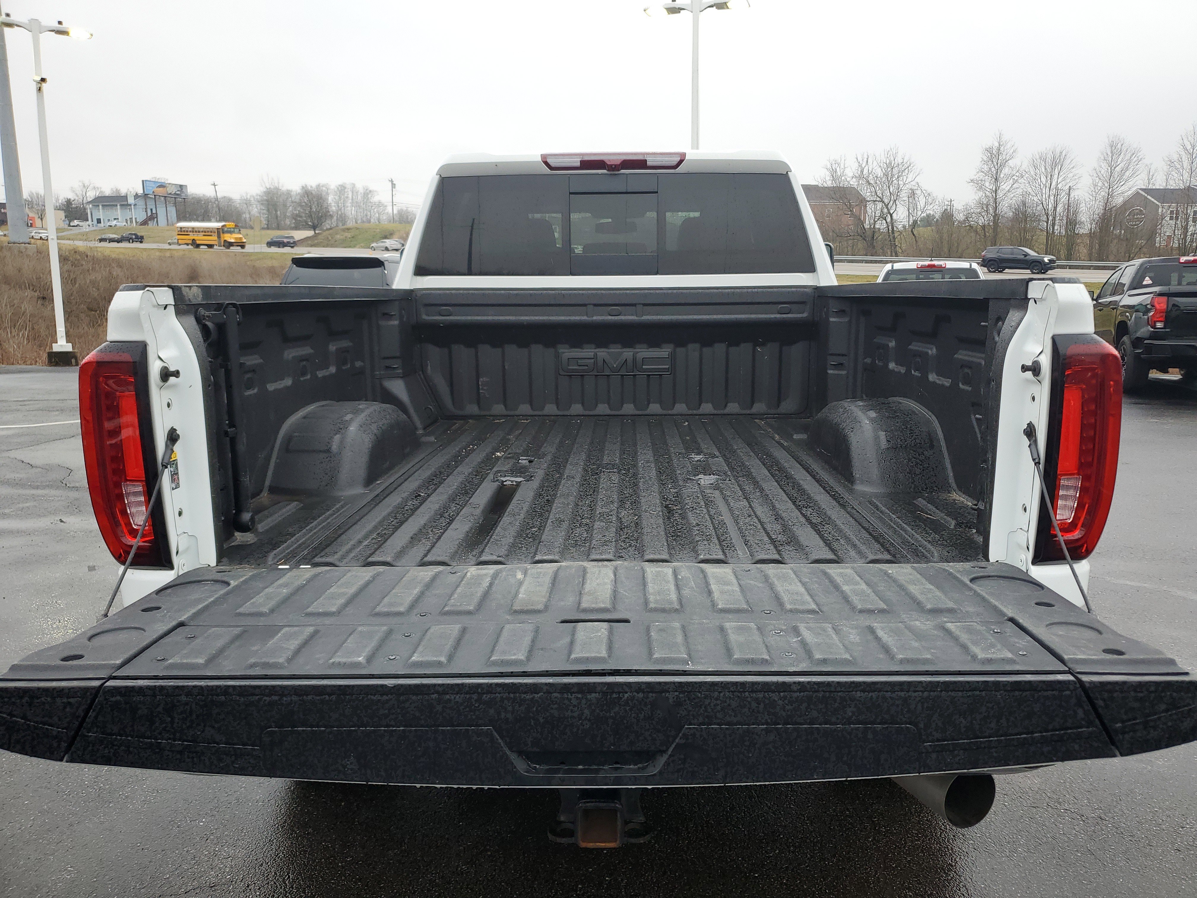 Used 2021 GMC Sierra 2500 SLT w/ SLT Convenience Package image 11