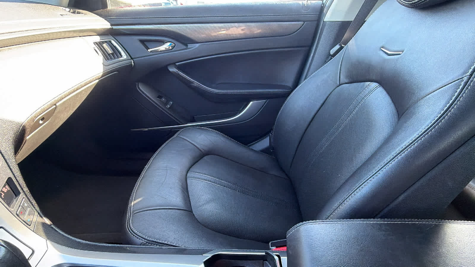 Used 2013 Cadillac CTS Luxury AWD/4WD image 12
