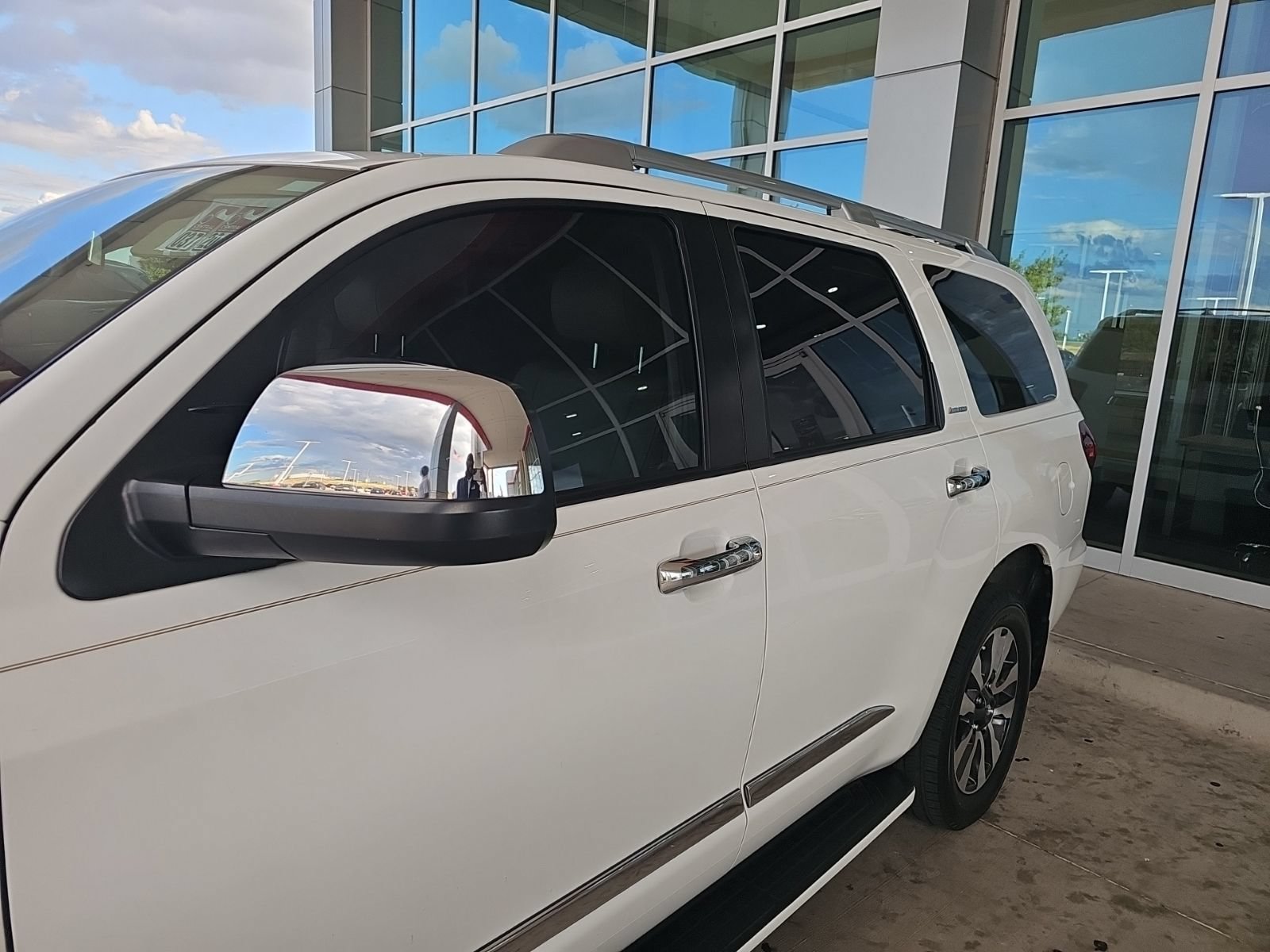 Used 2019 Toyota Sequoia Limited w/ Safety & Convenience Package RWD image 3