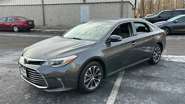 Used 2017 Toyota Avalon XLE Premium image 35