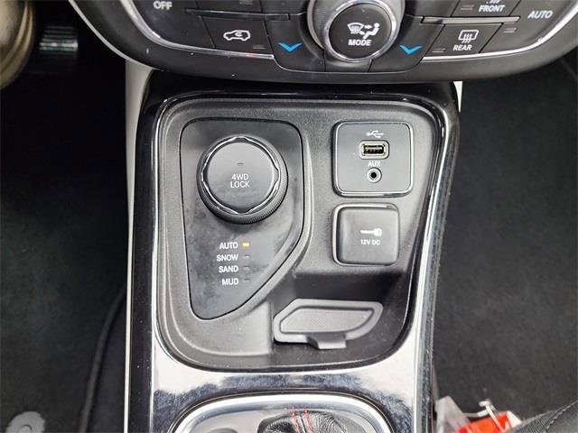 Used 2018 Jeep Compass Limited image 26