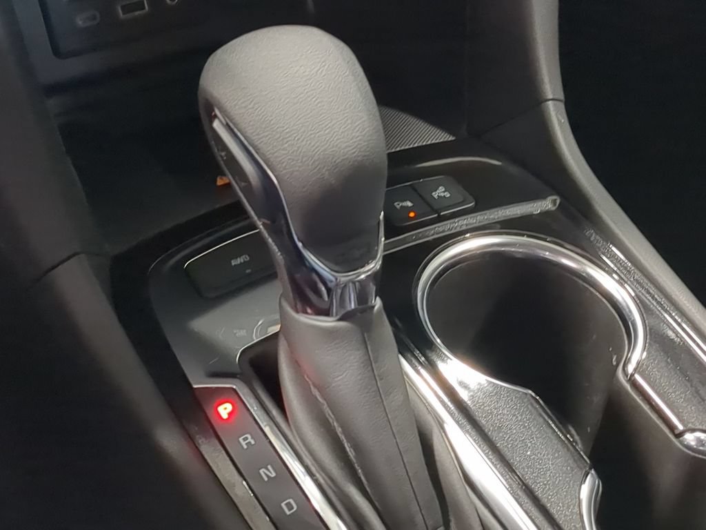 Used 2024 Chevrolet Equinox Premier AWD/4WD image 36