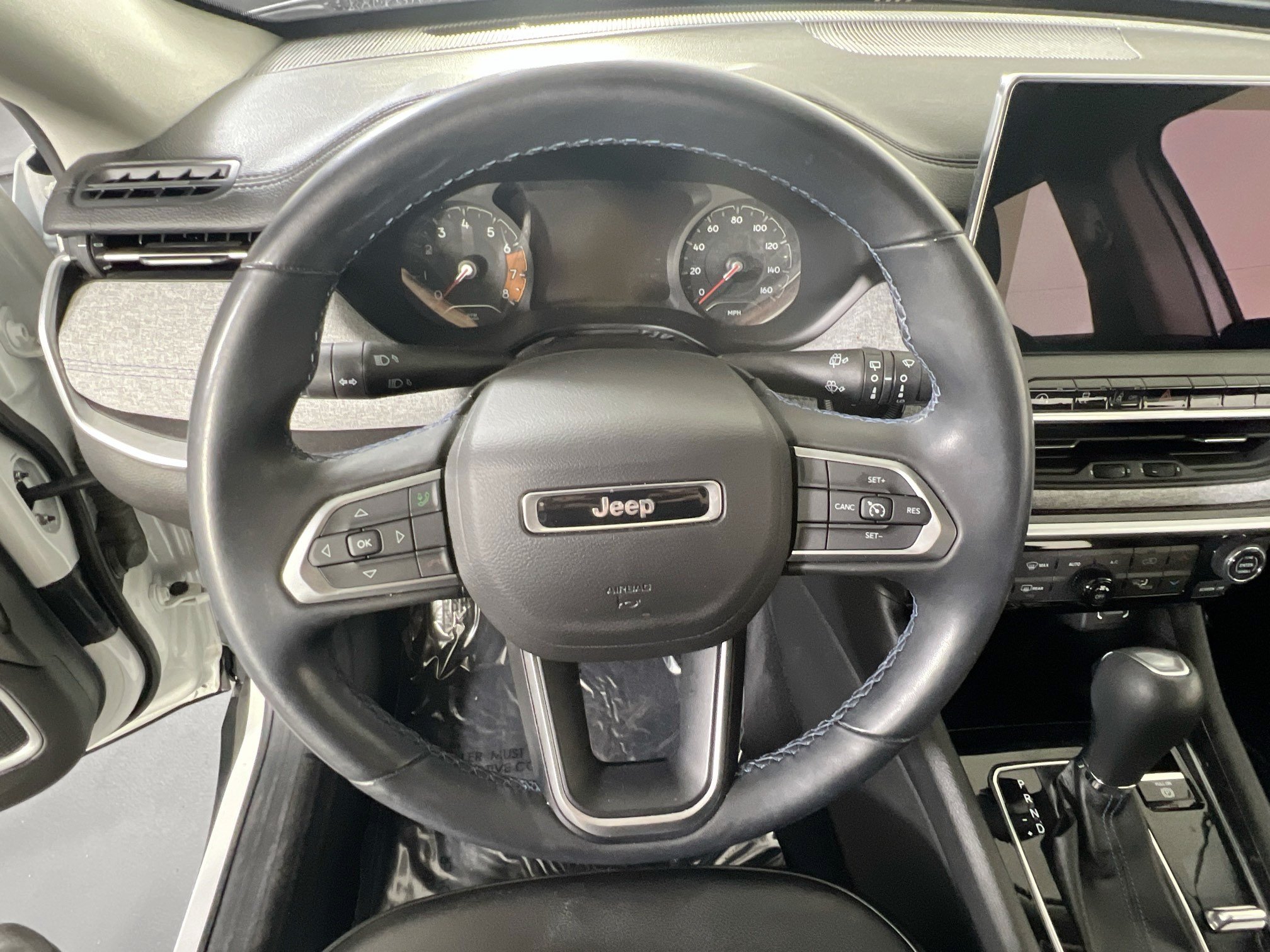 Used 2022 Jeep Compass Latitude w/ Convenience Group AWD/4WD image 11