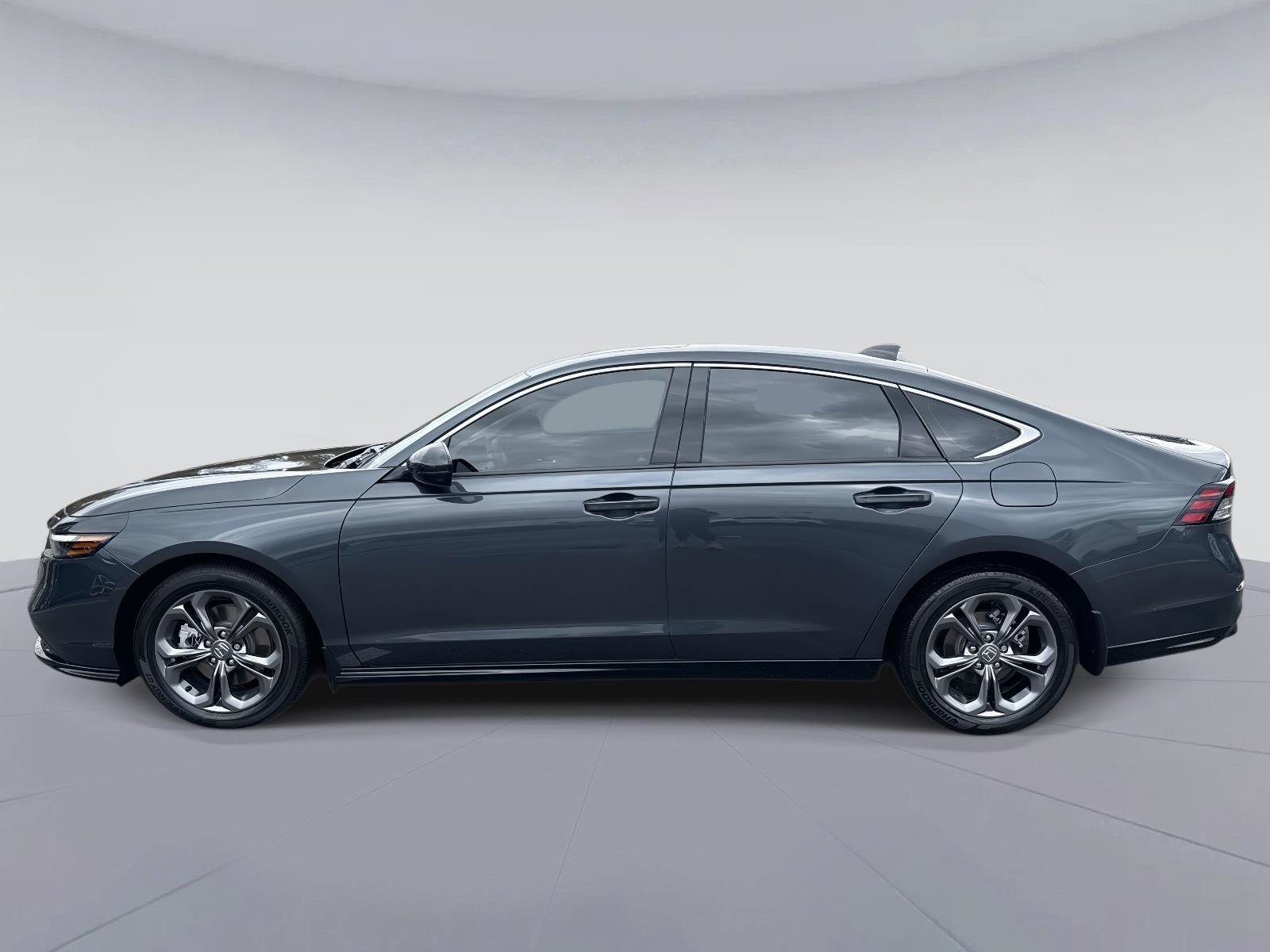 Certified 2024 Honda Accord EX-L image 7