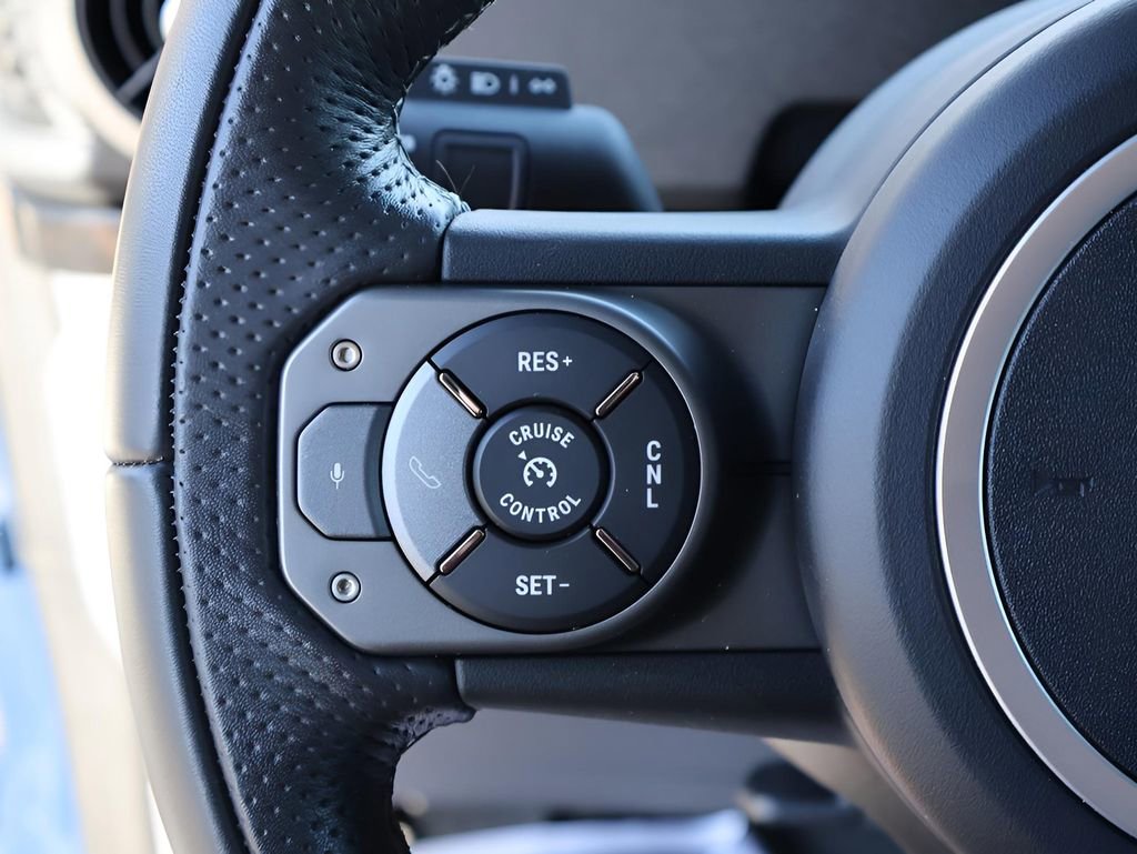 Used 2025 INEOS Grenadier Fieldmaster Edition image 33