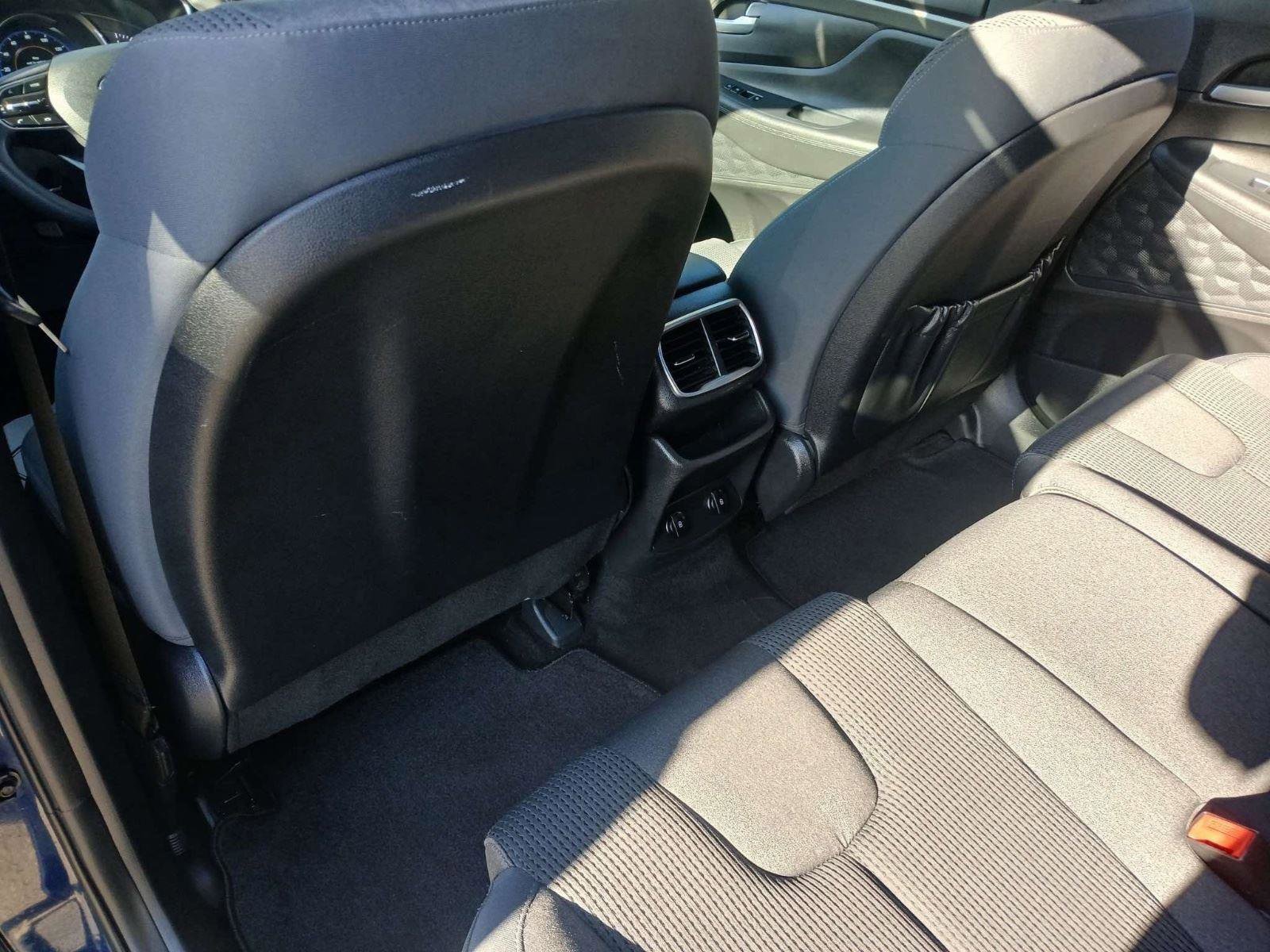 Used 2020 Hyundai Santa Fe SEL image 13