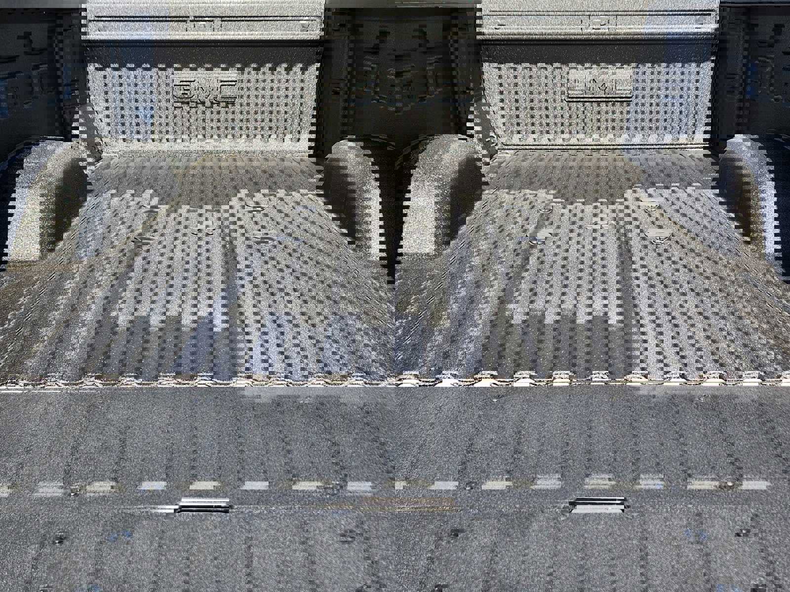 New 2026 GMC Sierra 2500 Denali w/ Denali Reserve Package image 14