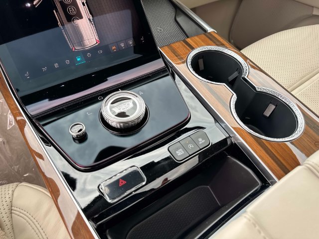 New 2026 Cadillac Escalade Platinum Sport w/ LPO, ONYX Package AWD/4WD image 27