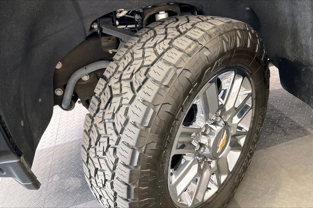 Used 2022 Chevrolet Silverado 2500 Custom w/ Custom Value Package AWD/4WD image 33