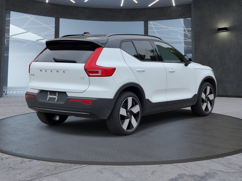 Used 2023 Volvo XC40 Recharge Ultimate AWD/4WD image 4