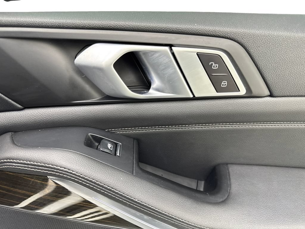 Used 2019 BMW X5 xDrive40i w/ Convenience Package AWD/4WD image 49