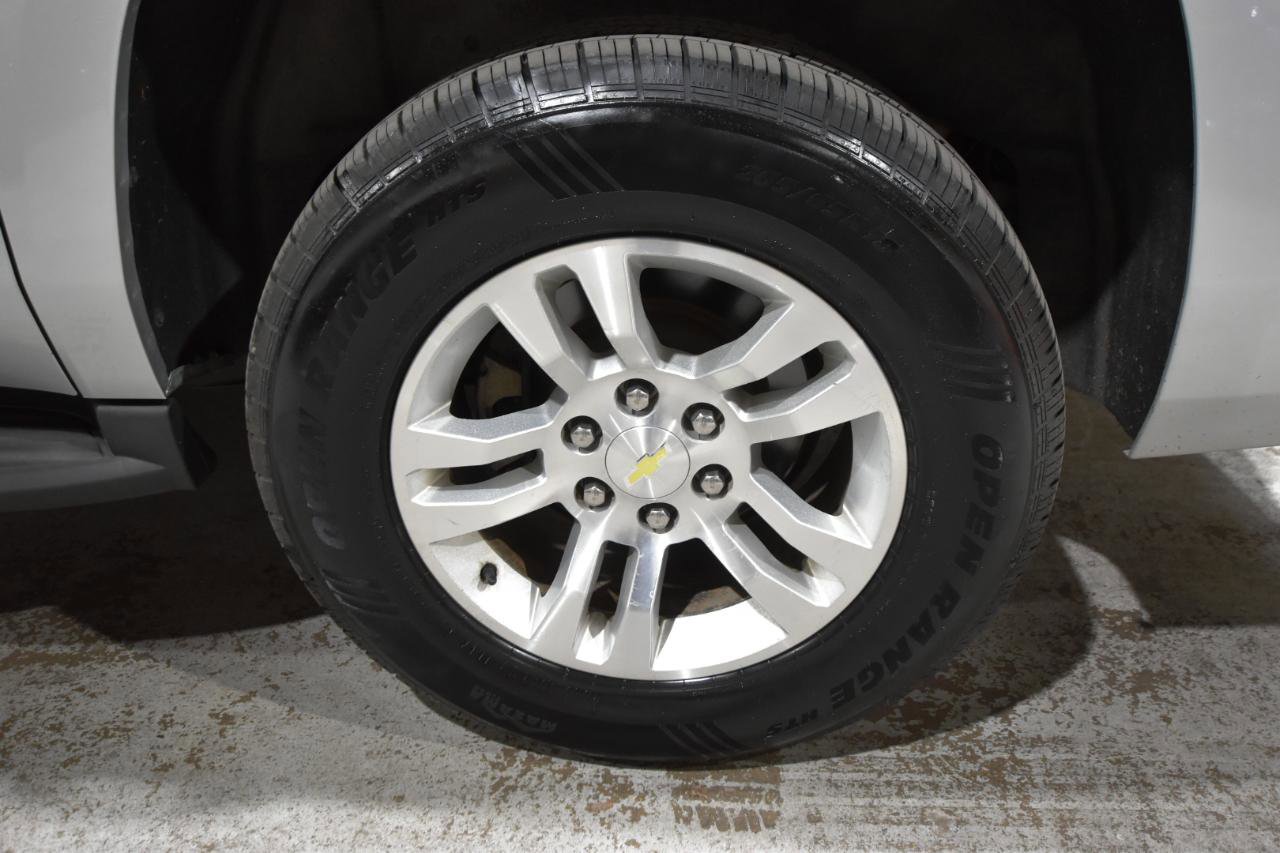 Used 2015 Chevrolet Suburban LT AWD/4WD image 59