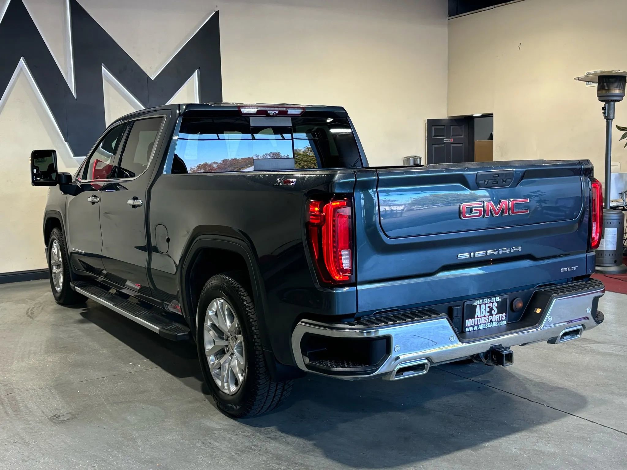 Used 2021 GMC Sierra 1500 SLT w/ SLT Premium Plus Package image 7