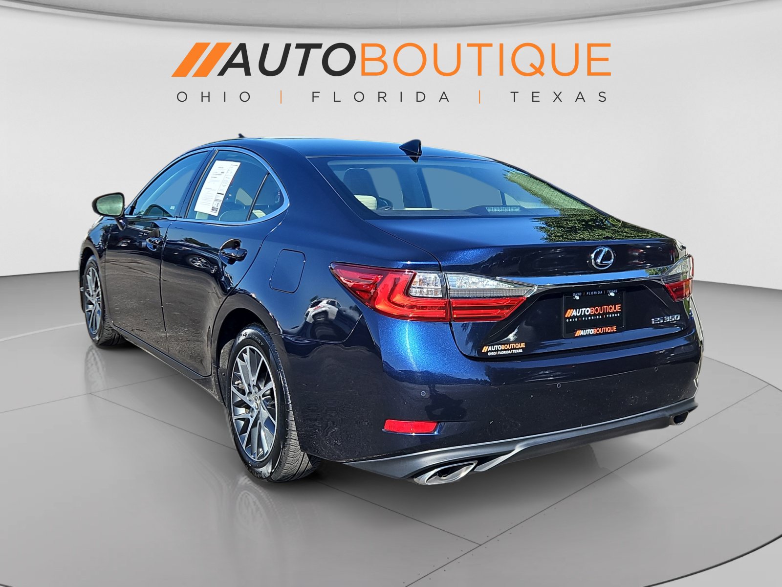 Used 2018 Lexus ES 350 w/ Luxury Package w/Wood Trim FWD image 3