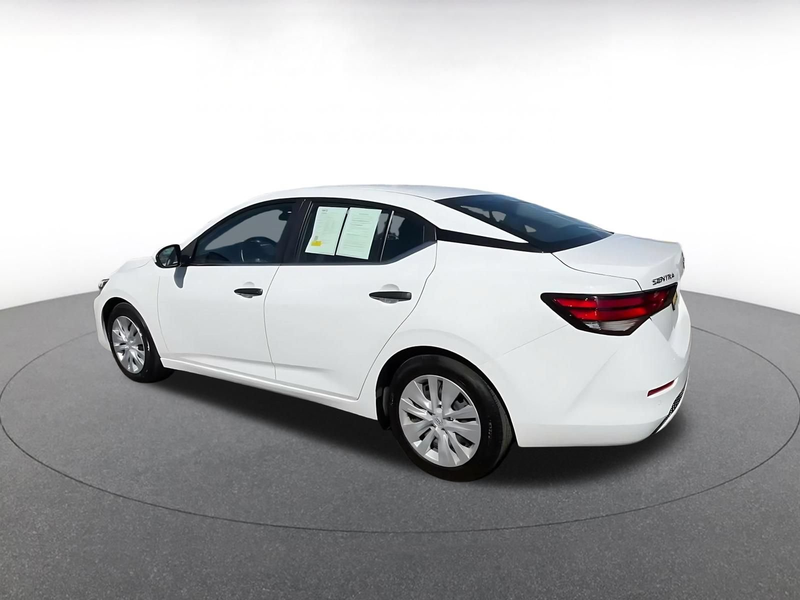 Used 2025 Nissan Sentra S FWD image 10