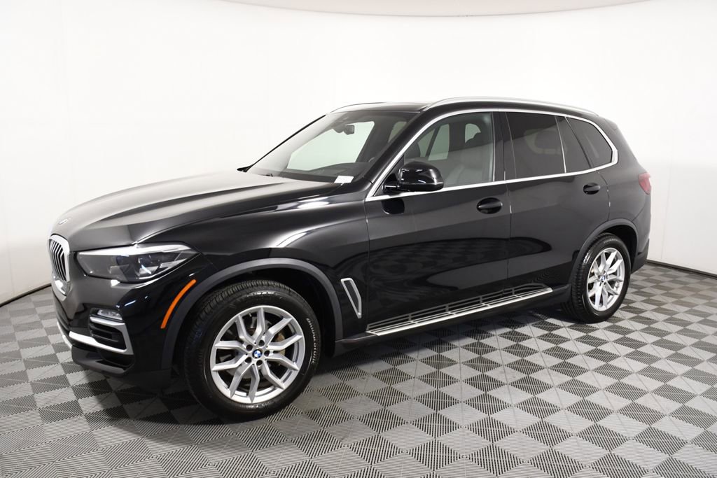 Used 2021 BMW X5 xDrive40i w/ Premium Package image 2
