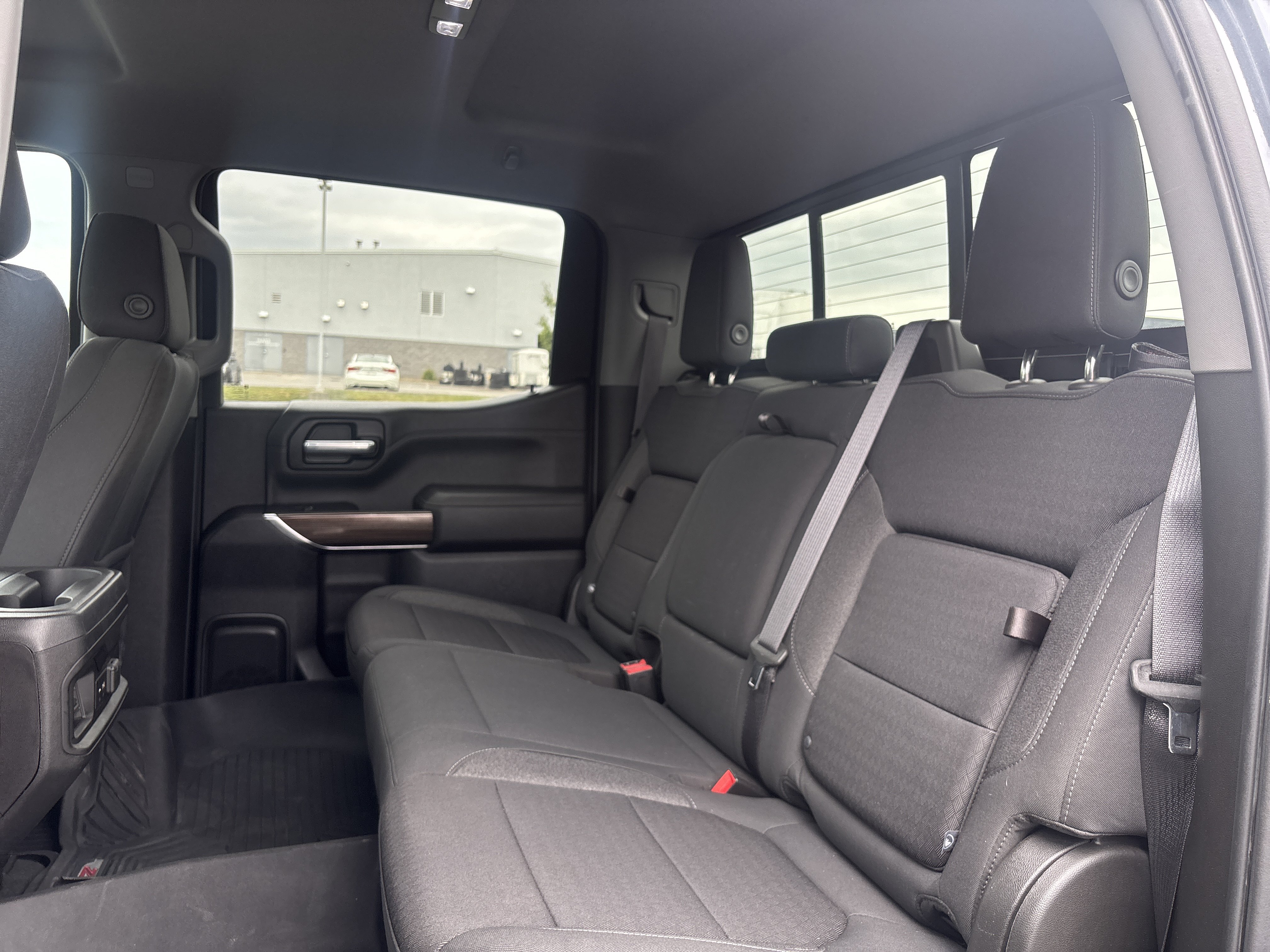 Used 2021 Chevrolet Silverado 1500 LT Trail Boss w/ Convenience Package II AWD/4WD image 29