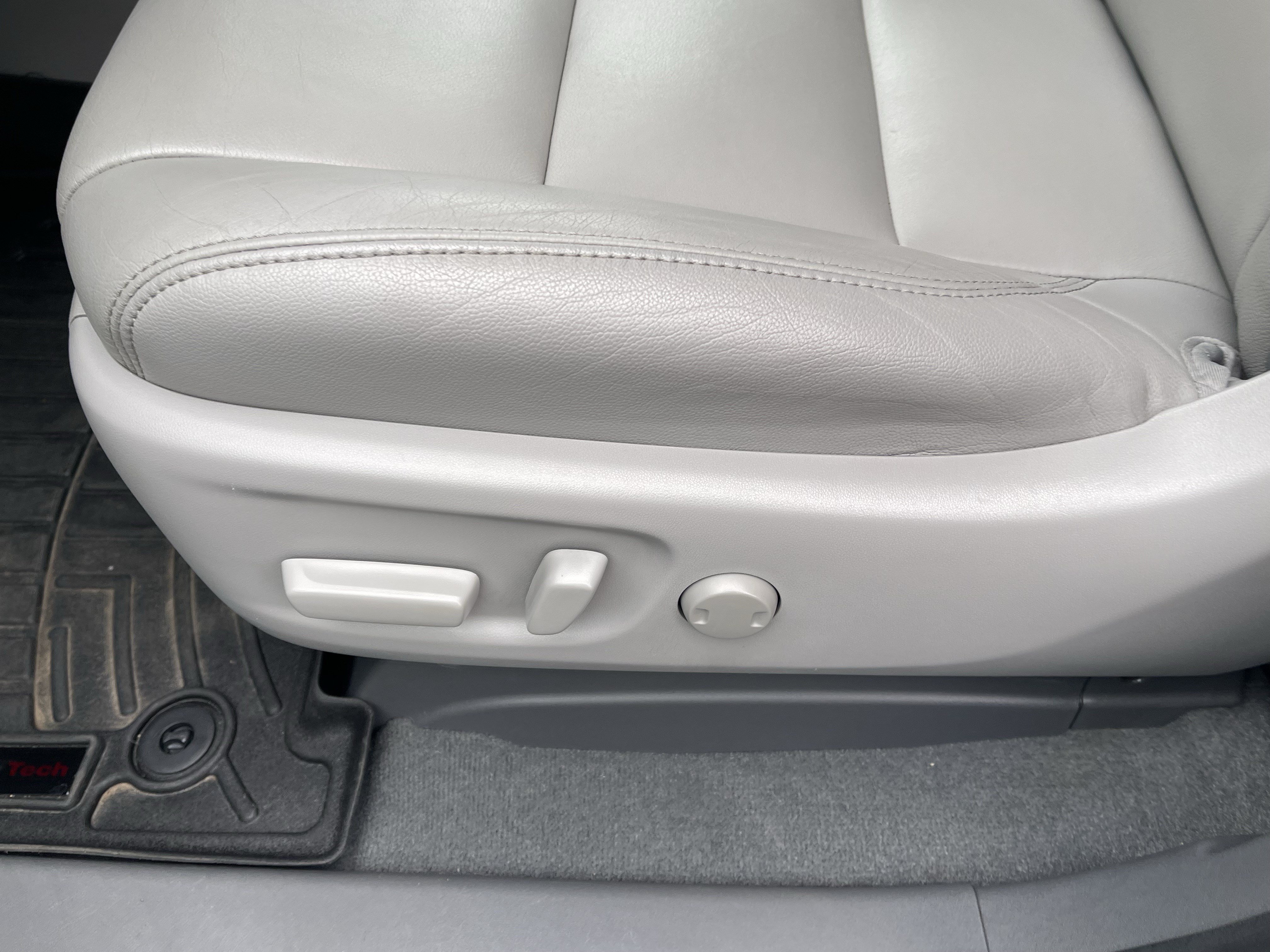 Certified 2020 Toyota Sienna XLE FWD image 17