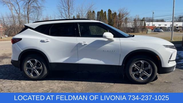 Certified 2024 Chevrolet Blazer LT w/ Convenience Package image 9