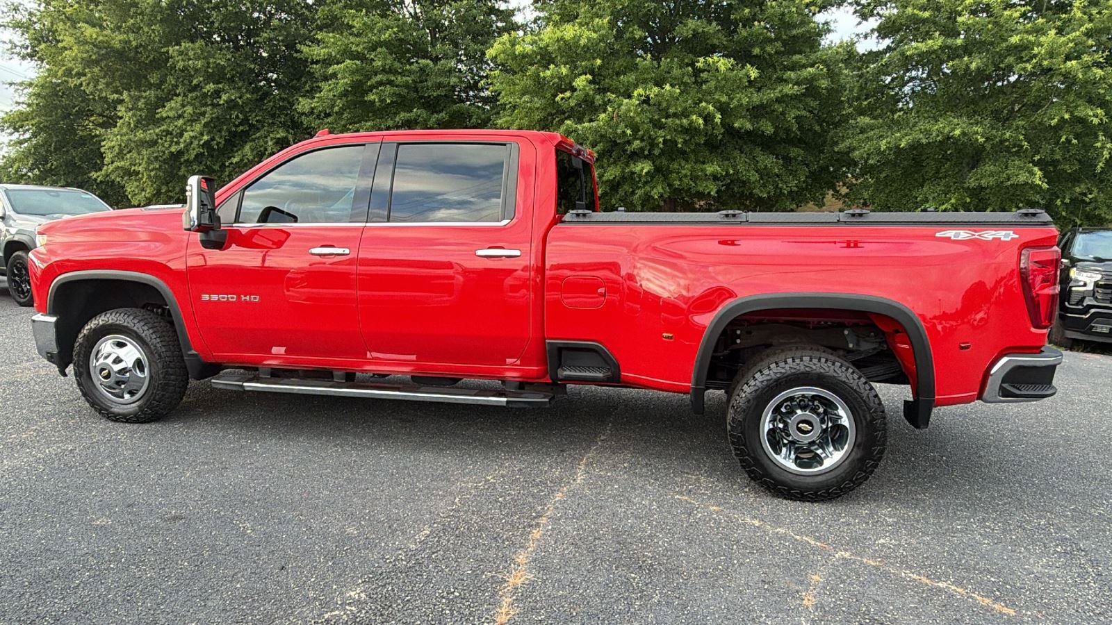 Used 2021 Chevrolet Silverado 3500 LTZ w/ LTZ Plus Package AWD/4WD image 12