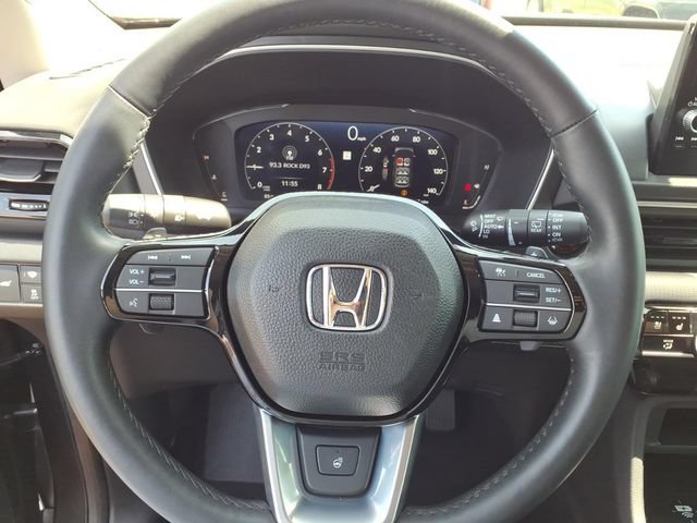 Used 2025 Honda Pilot Elite image 8