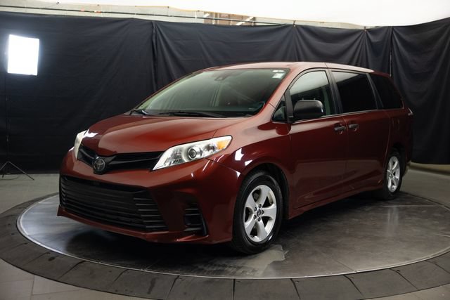 Used 2020 Toyota Sienna L FWD image 6