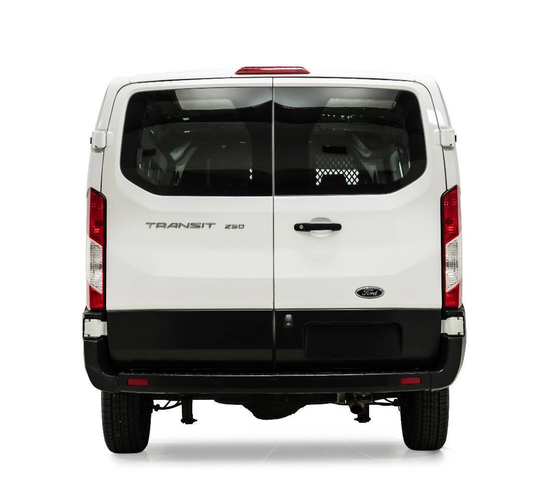 Used 2019 Ford Transit 250 130 Low Roof w/ Exterior Upgrade Package RWD image 8