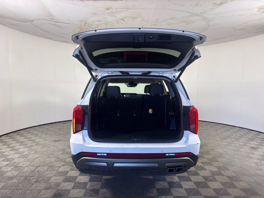 Used 2025 Hyundai Palisade SEL FWD image 15