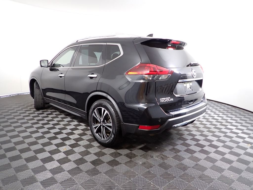 Used 2020 Nissan Rogue SV w/ Sun & Sound Touring Package image 12