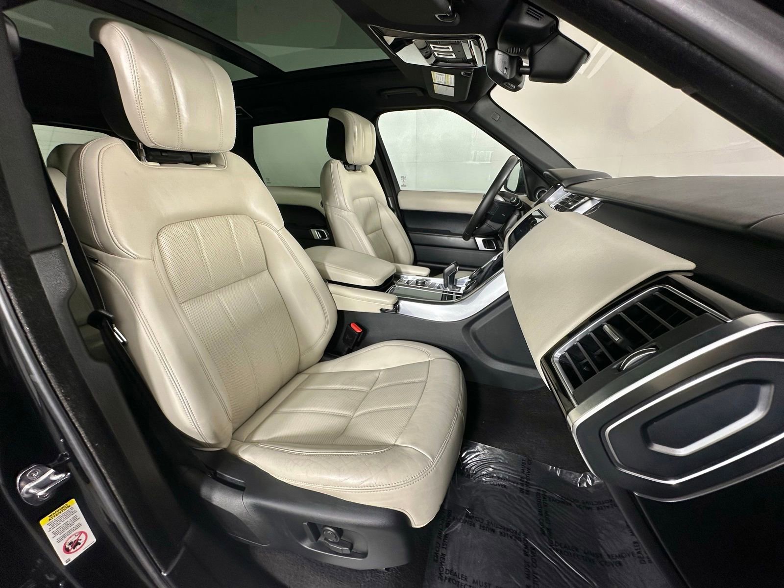 Used 2018 Land Rover Range Rover Sport HSE AWD/4WD image 17
