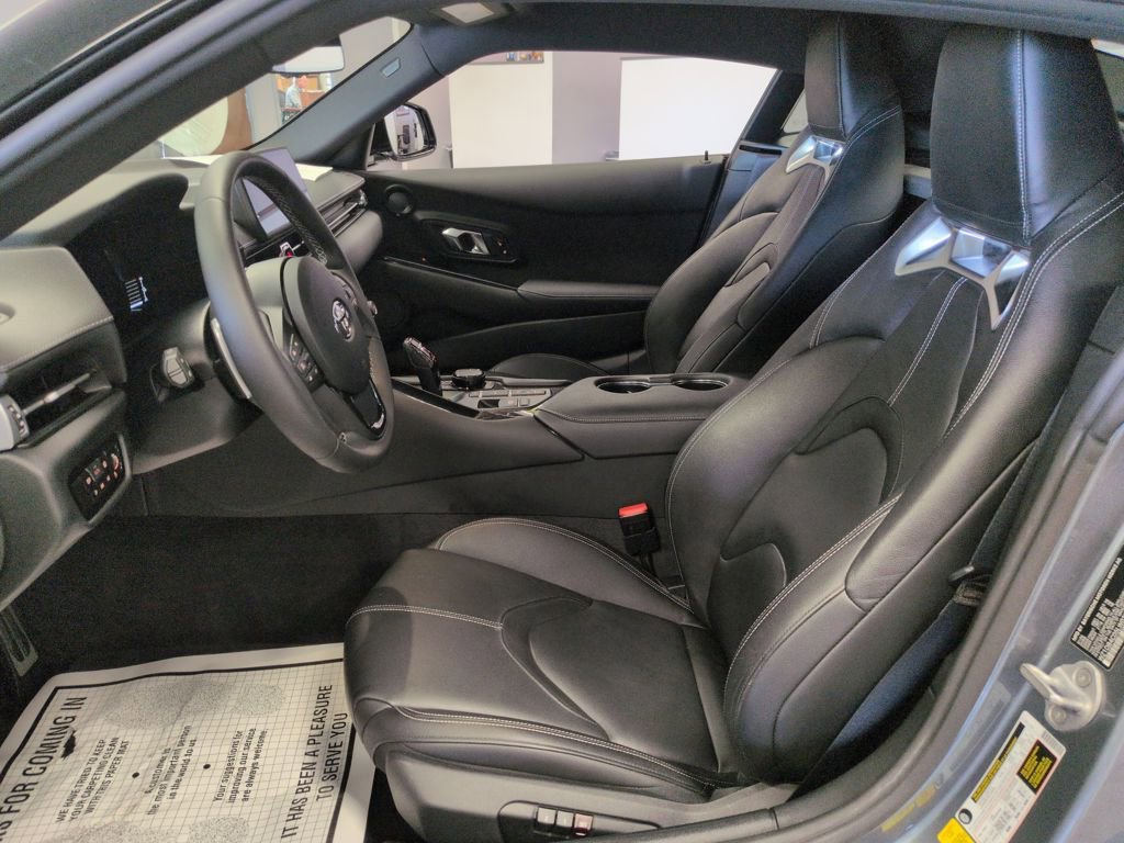 Certified 2020 Toyota Supra Premium w/ Driver Assist Package image 9