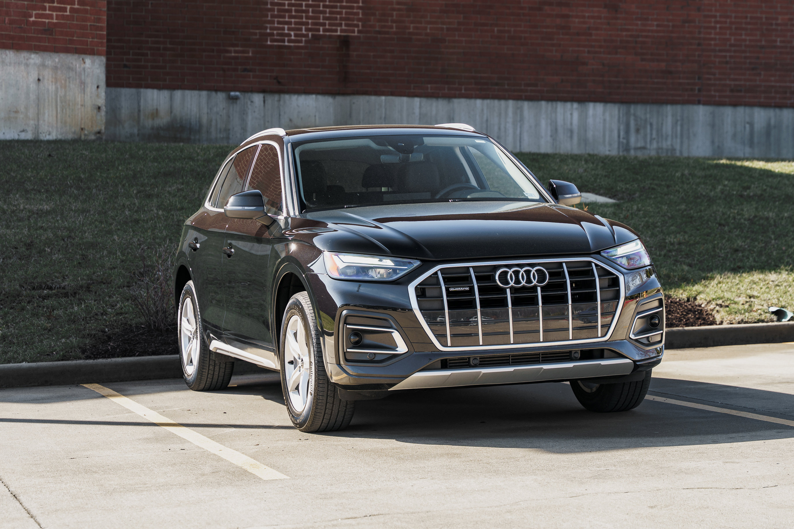 Certified 2023 Audi Q5 2.0T Premium w/ Convenience Package image 2