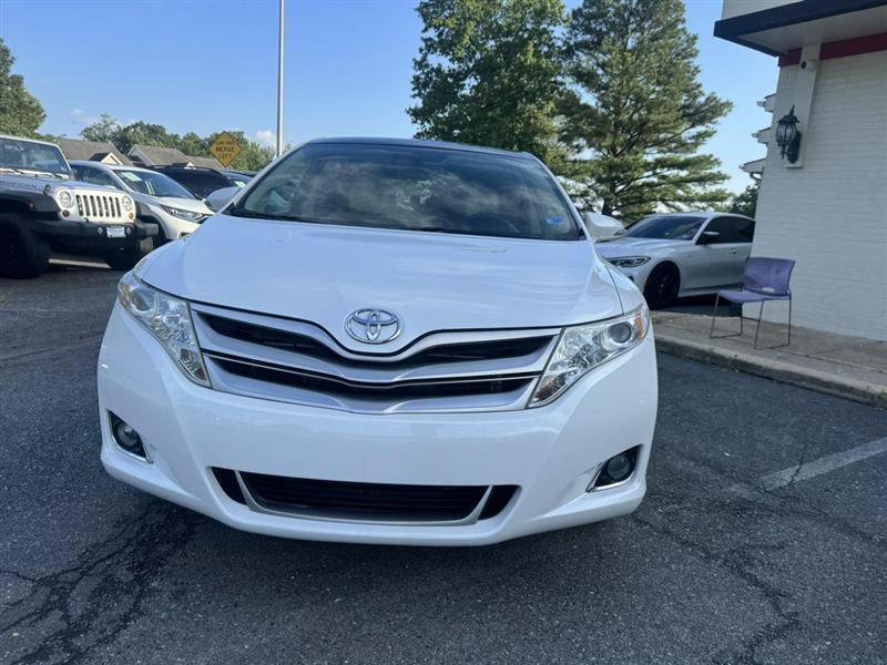 Used 2013 Toyota Venza XLE w/ XLE Premium Pkg FWD image 2