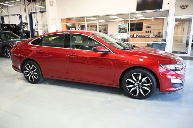 Used 2024 Chevrolet Malibu RS w/ LPO, Floor Liner Package image 4