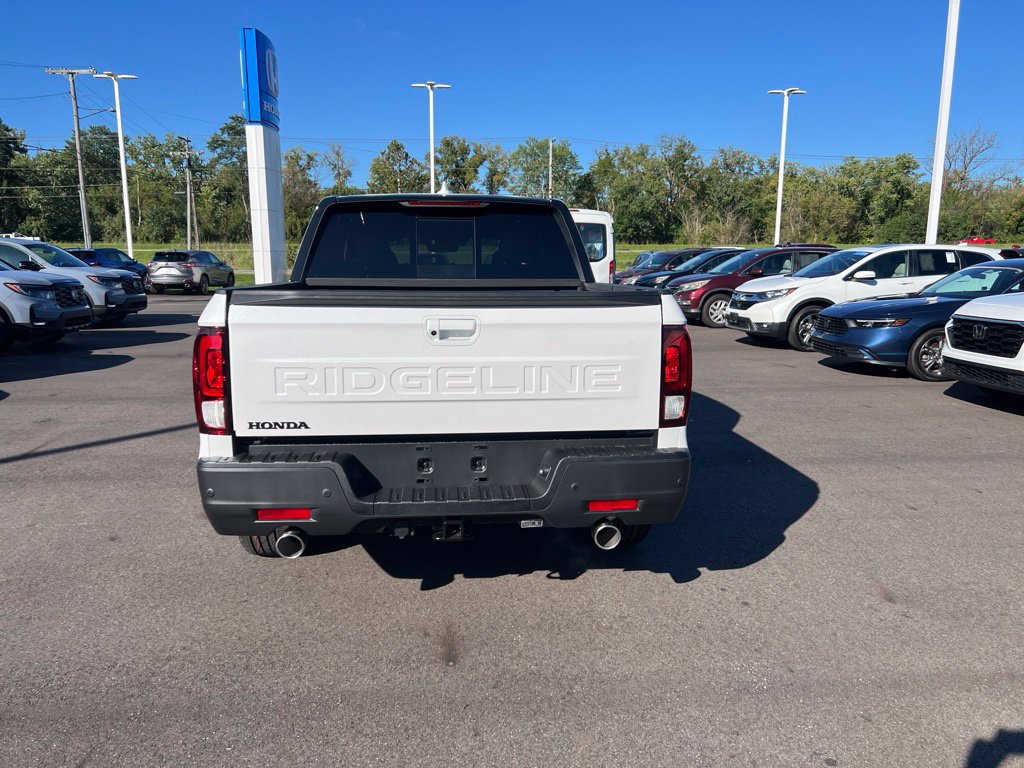 New 2026 Honda Ridgeline Black Edition image 4