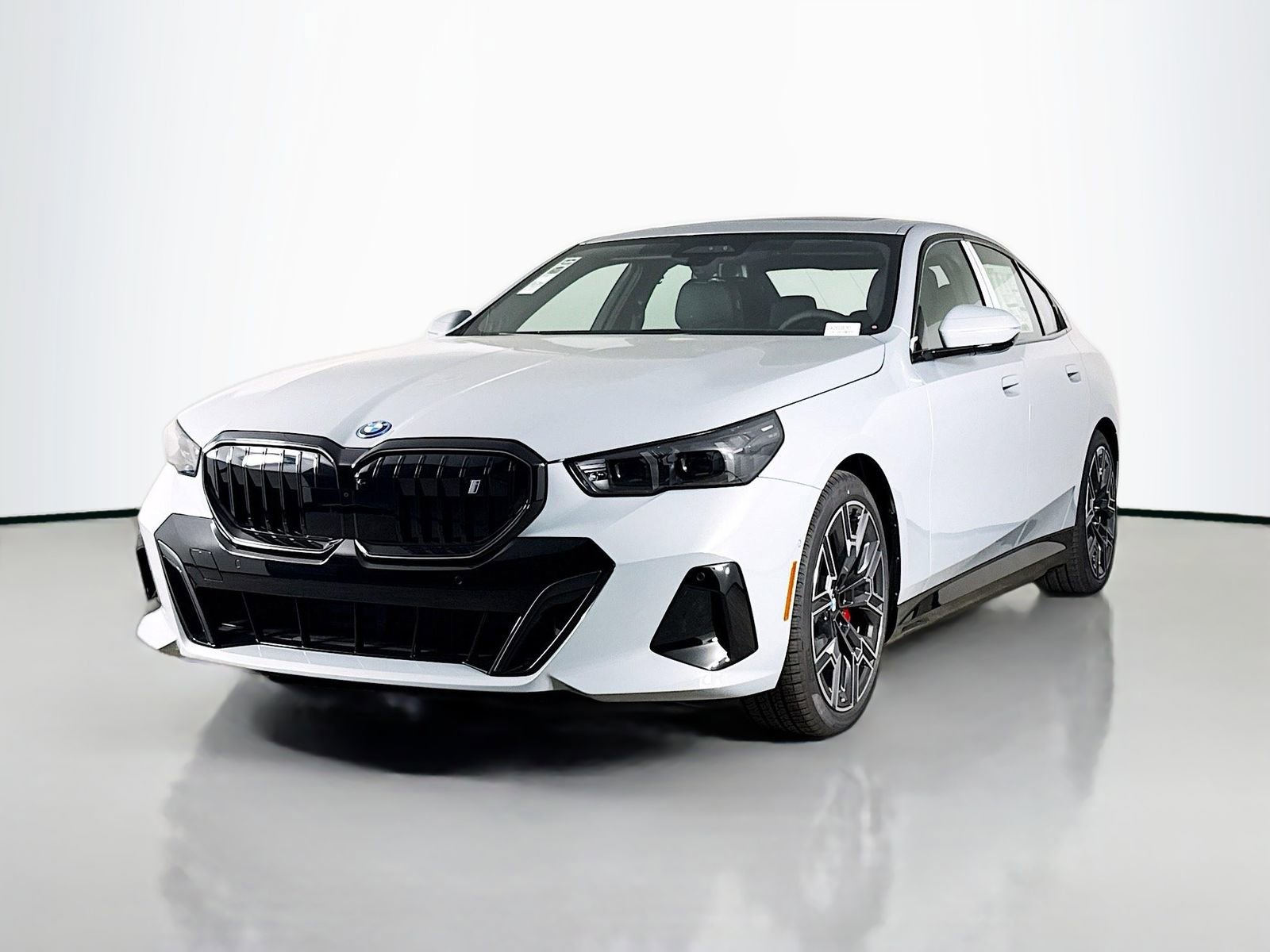 New 2026 BMW i5 eDrive40 w/ M Sport Package image 3