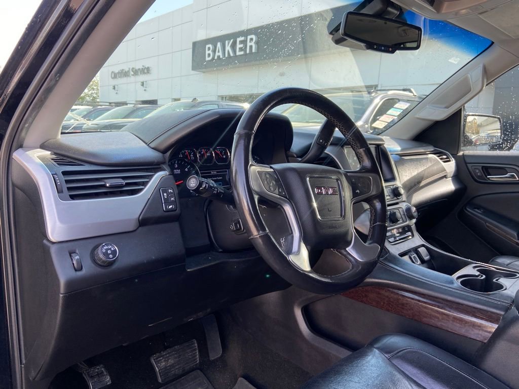 Used 2017 GMC Yukon SLT image 12