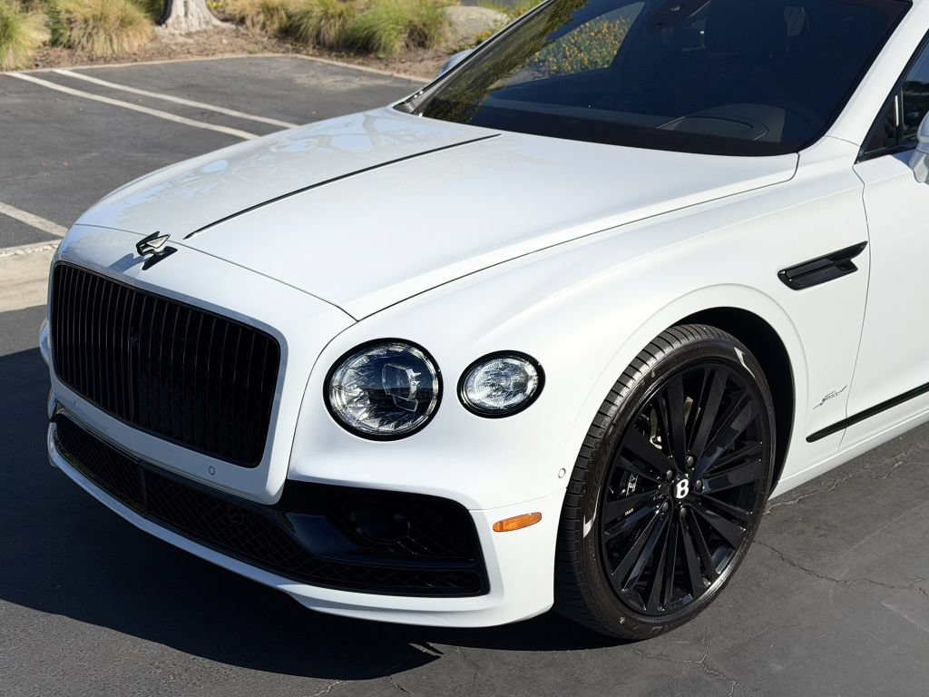 Used 2023 Bentley Flying Spur W12 AWD/4WD image 5