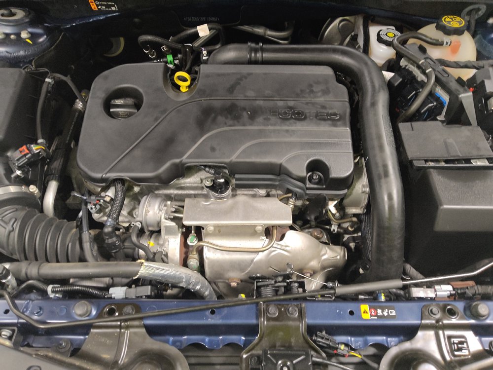 Used 2022 Chevrolet Malibu LT FWD image 30