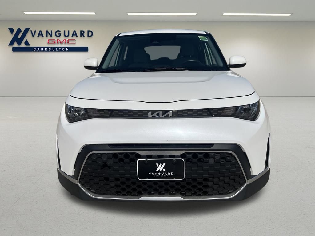 Used 2023 Kia Soul LX image 10