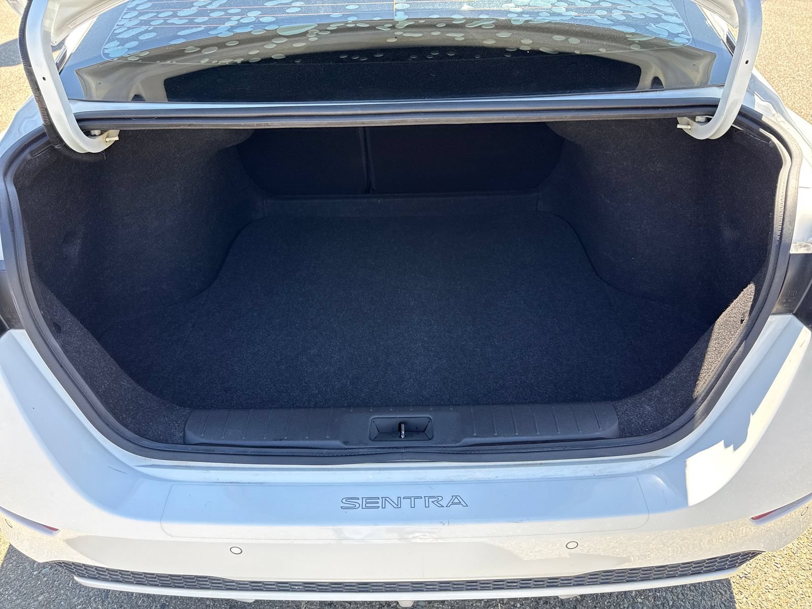 Used 2021 Nissan Sentra SV FWD image 23