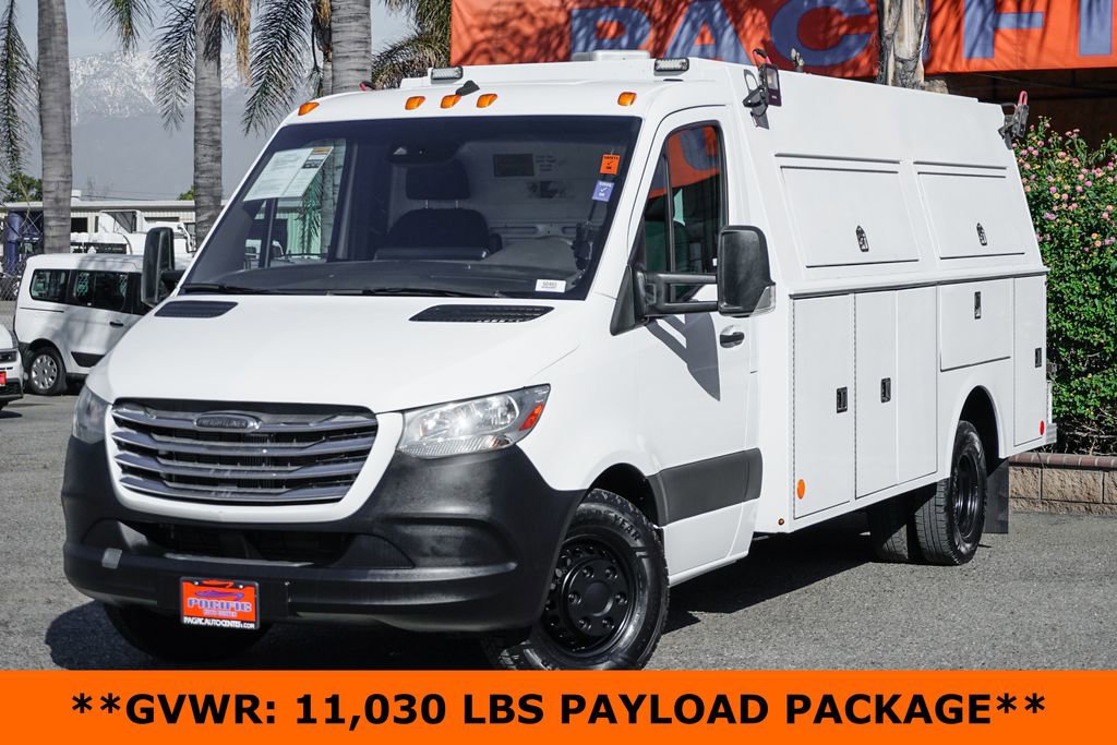 Used 2019 Freightliner Sprinter 3500 image 4
