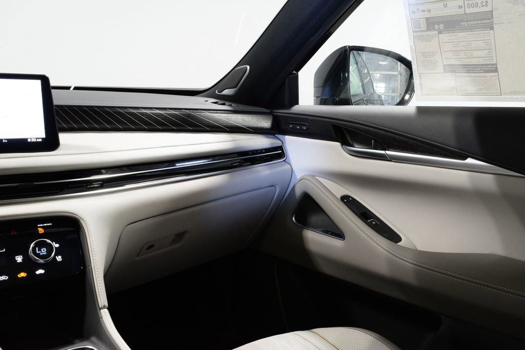 New 2026 INFINITI QX60 Autograph w/ Dark Cargo Package image 15