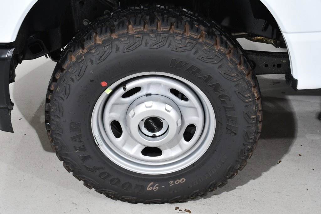 New 2026 Ford F250 XL w/ XL Off-Road Package image 23